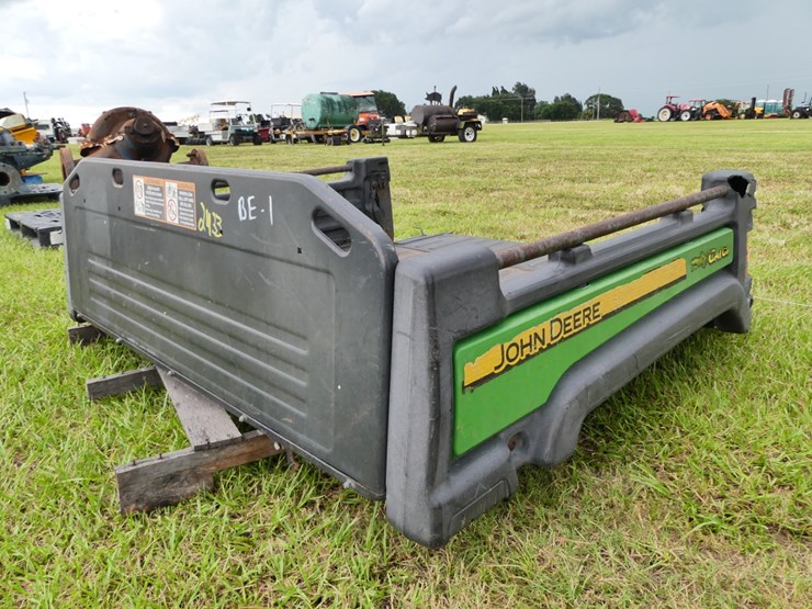john-deere-gator-image-1
