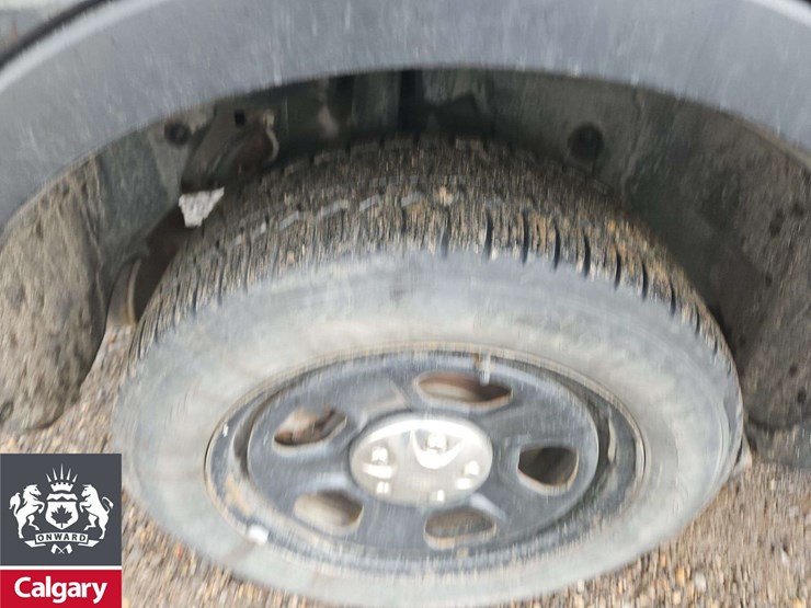 2019-ford-explorer-image-12