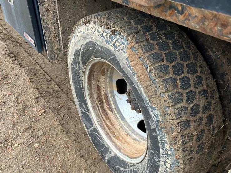 2019-ford-f350-xl-image-34