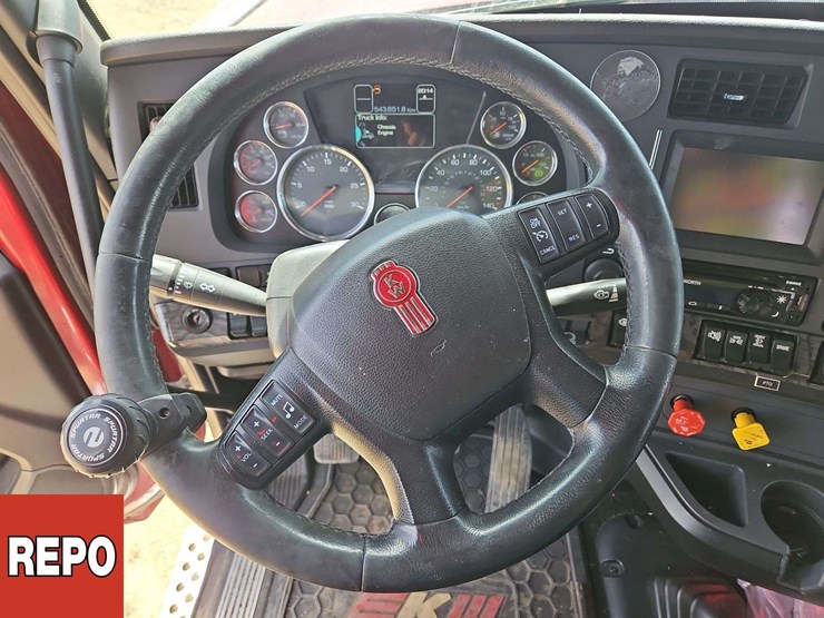 2020-kenworth-w990-image-19