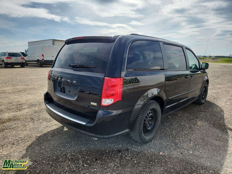 2016-dodge-grand-caravan-se-image-6
