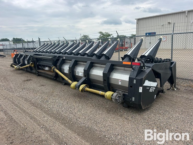 2021-drago-gt-18-20-18r20-corn-head-image-2