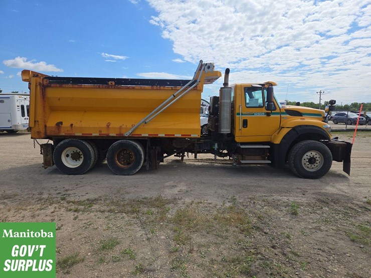 2014-international-workstar-7600-image-8
