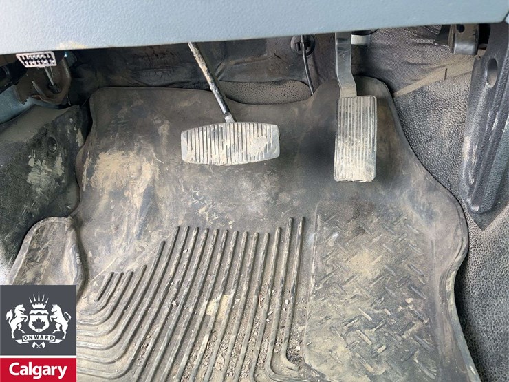 2015-ford-f550-image-18