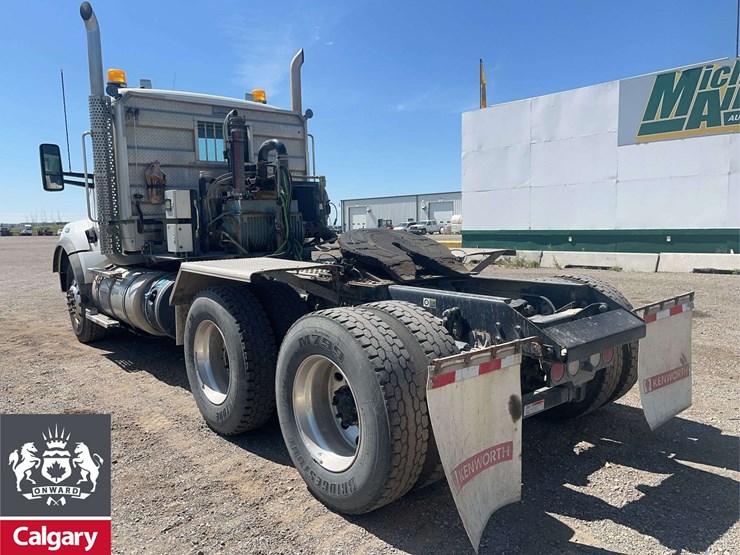 2018-kenworth-t880-image-3