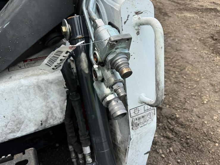 2019-bobcat-s450-image-12