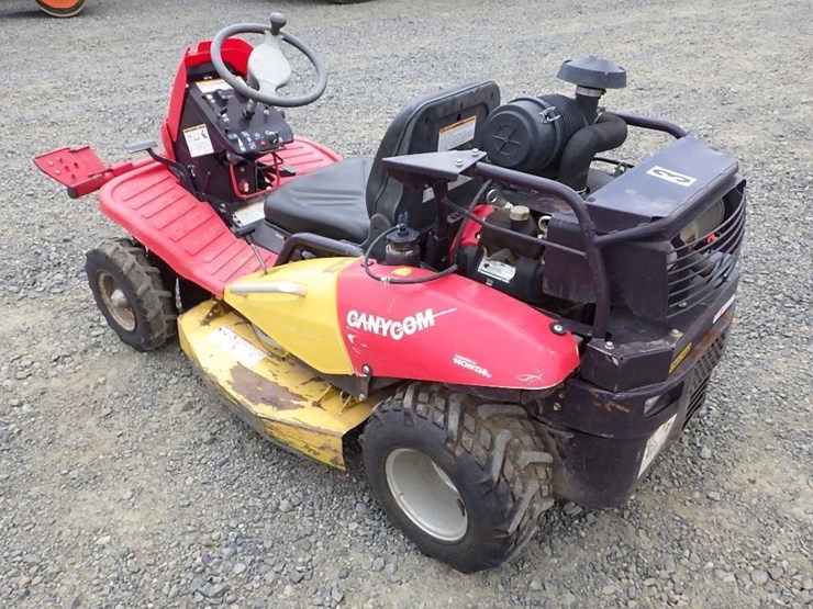 canycom-cmx2402-ride-on-mower-image-7
