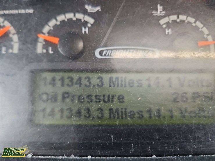 2016-freightliner-mt45-image-49