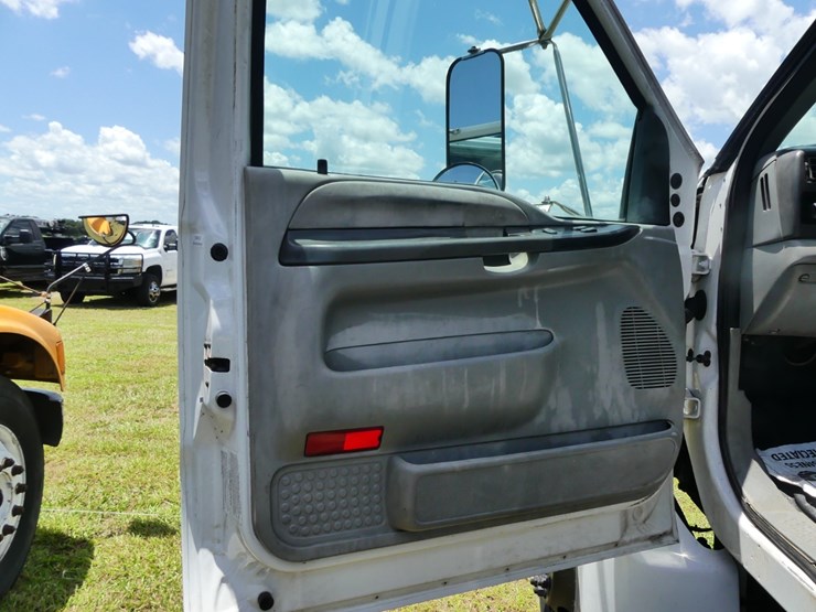 2006-ford-f650-image-20