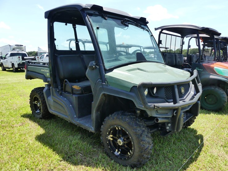 john-deere-gator-image-2