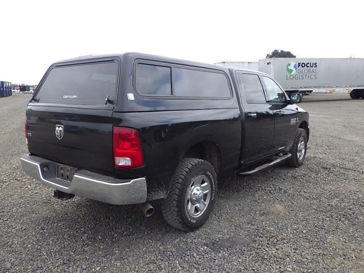 2017-dodge-2500-image-5