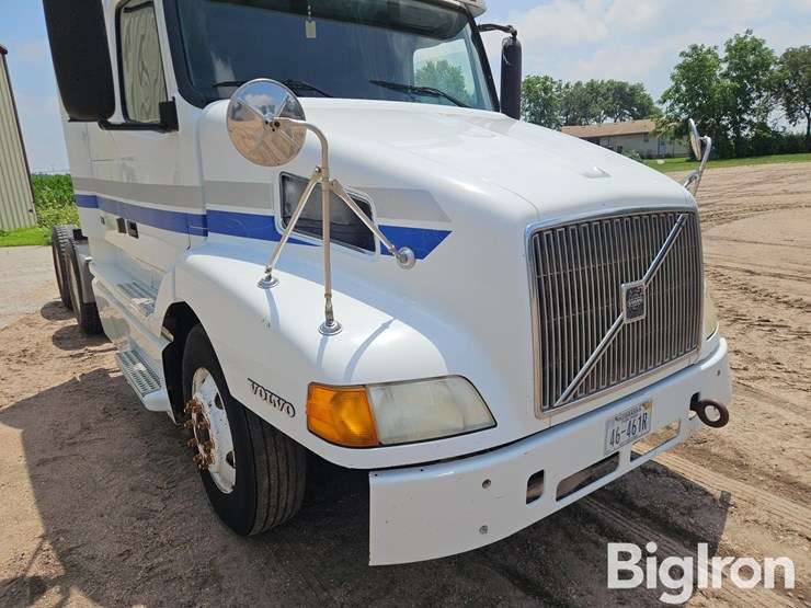 1999-volvo-vnl64t-t/a-truck-tractor-image-11