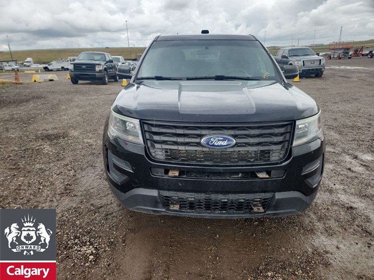 2019-ford-explorer-image-9
