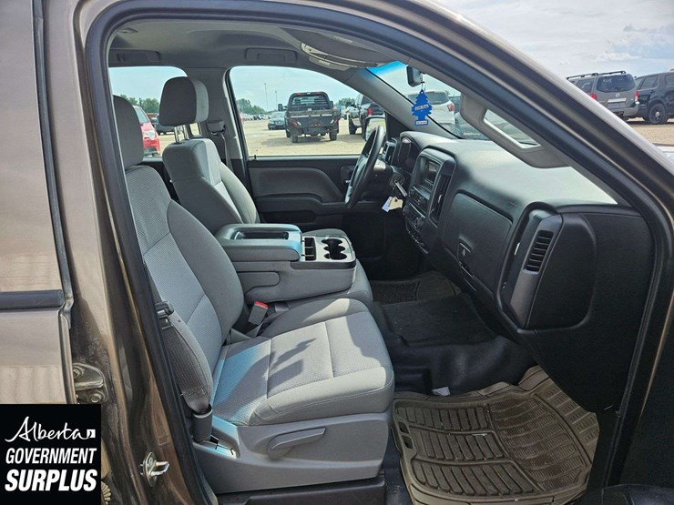 2015-chevrolet-silverado-1500-image-26