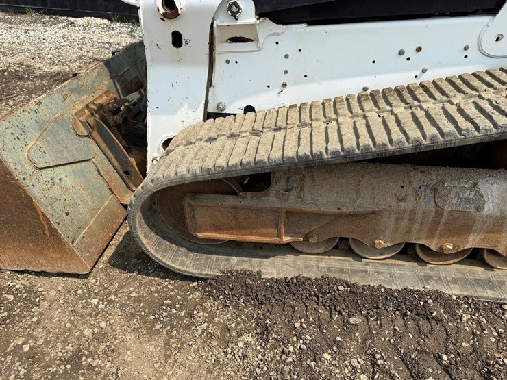 2021-bobcat-t770-image-17