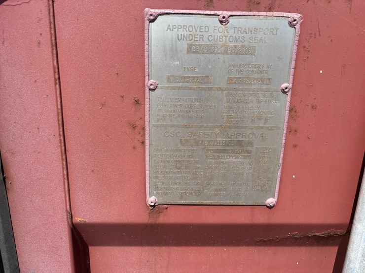 #1215-•-20ft-shipping-container-image-6
