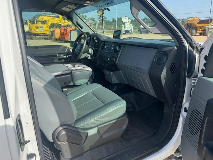 2016-ford-f550-image-55