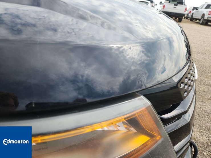 2015-ford-explorer-image-39