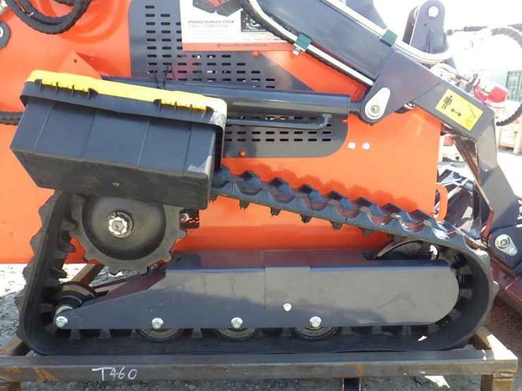 2026-tpm-t460-skid-steer-tracked-loader-image-7