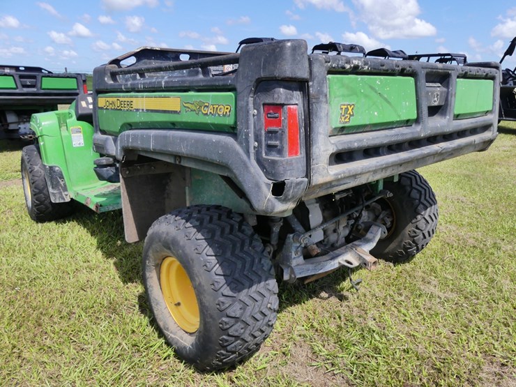 2015-john-deere-4x2tx-image-4