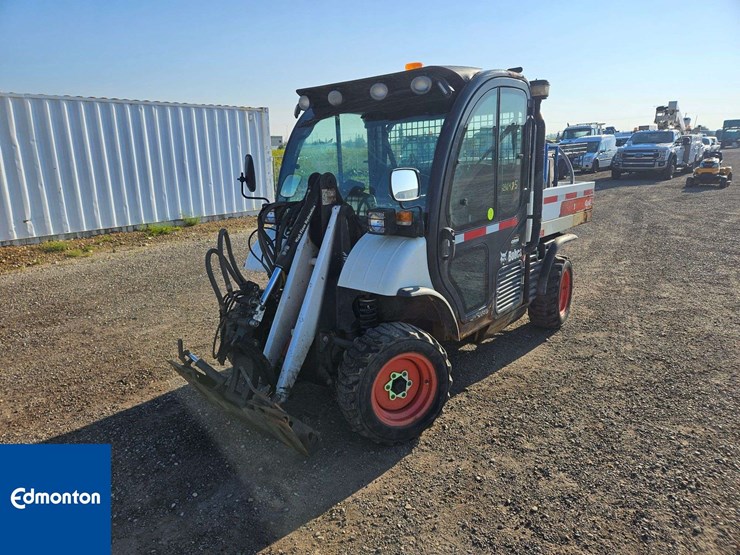 bobcat-toolcat-5600-image-1