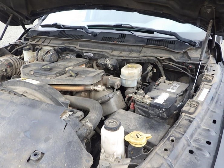 2017-dodge-2500-image-21