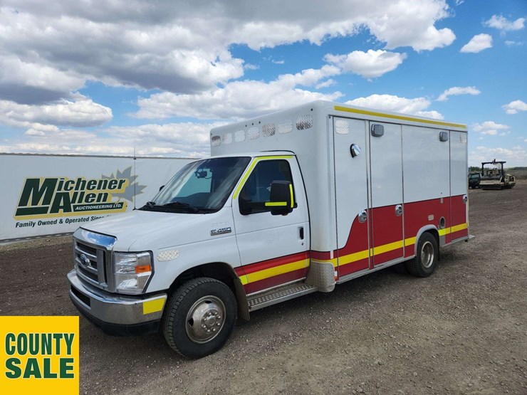 2018-ford-e450-image-1