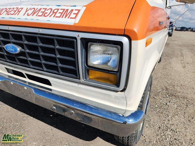 1983-ford-e250-image-35