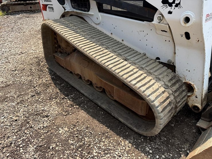 2021-bobcat-t770-image-12