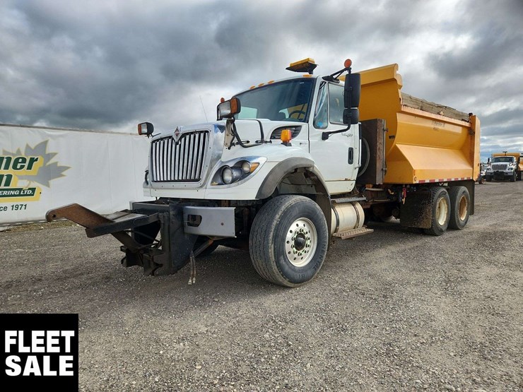 international-workstar-7500-image-1