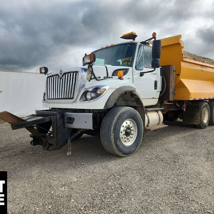 INTERNATIONAL WORKSTAR 7500