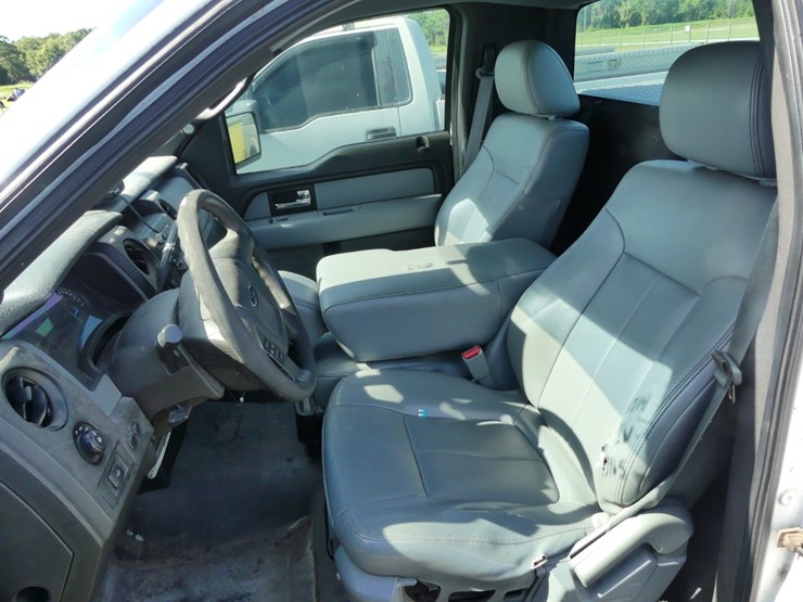 2014-ford-f150-xl-image-11