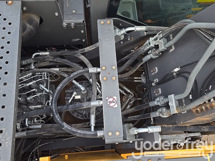 2020-volvo-ec300el-image-45