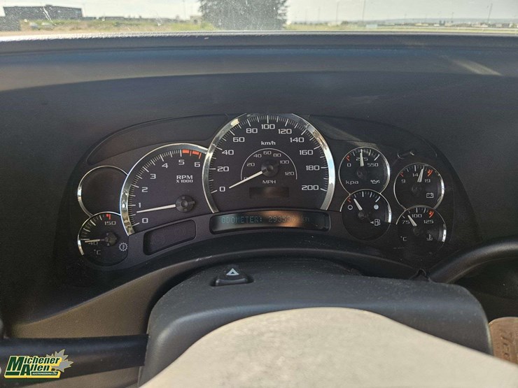 cadillac-escalade-image-13