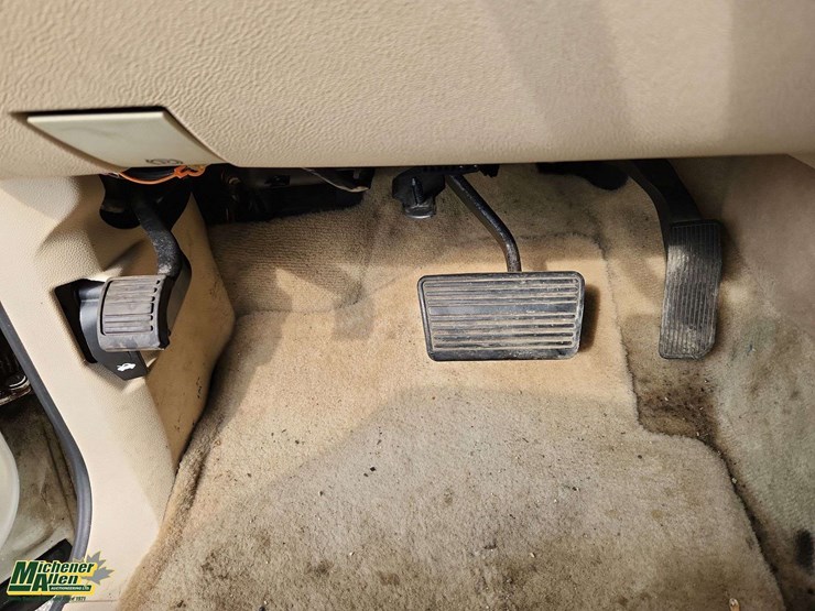 cadillac-escalade-esv-image-15