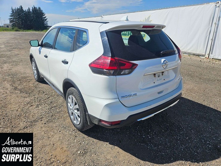 2017-nissan-rogue-image-3