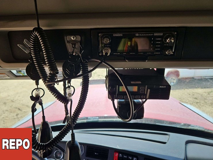 2020-kenworth-w990-image-24