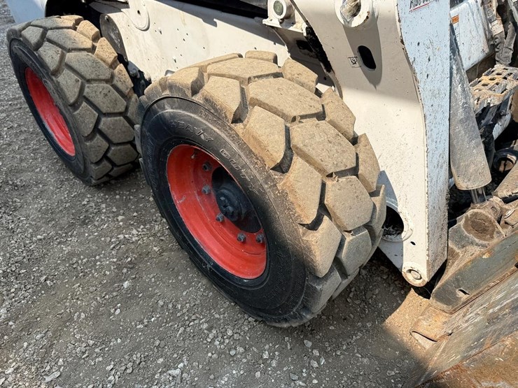 2022-bobcat-s740-image-12