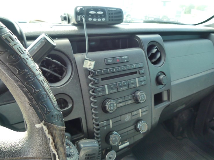 2013-ford-f150-xl-image-12