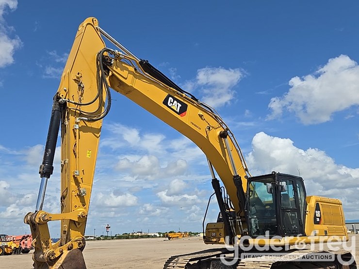 2019-caterpillar-336-image-24