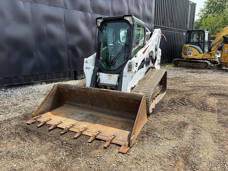 2021-bobcat-t770-image-8
