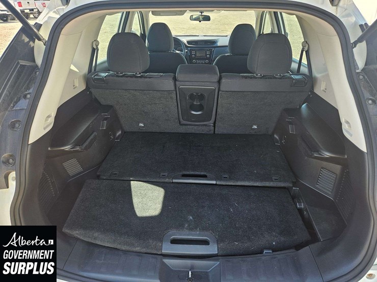 2017-nissan-rogue-image-24