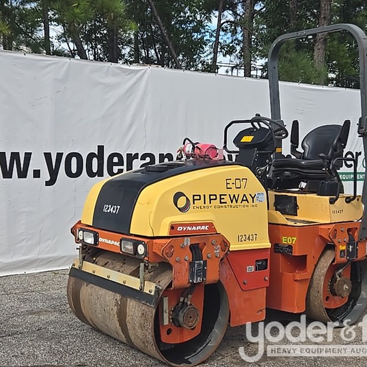 2010 DYNAPAC CC1200