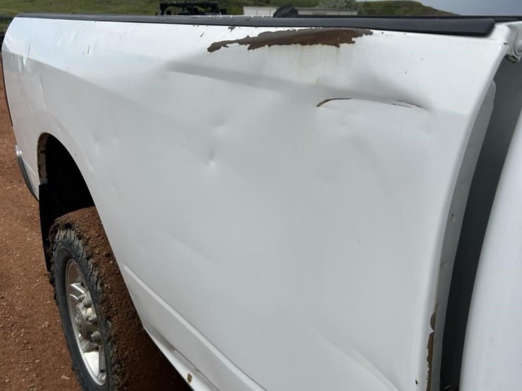 2018-ram-2500-tradesman-image-31