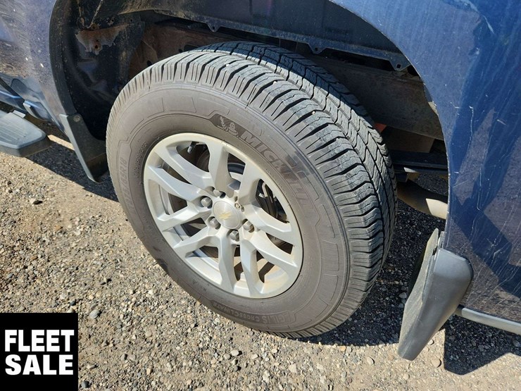2019-chevrolet-silverado-1500-image-18