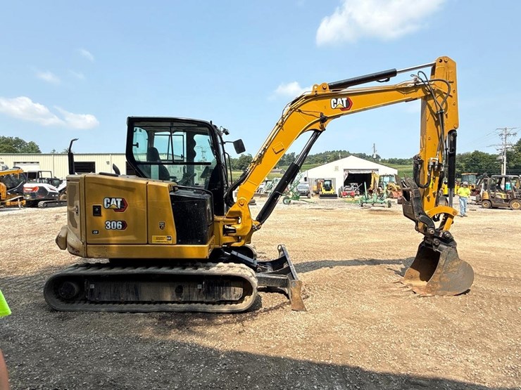 2023-caterpillar-306-cr-image-5
