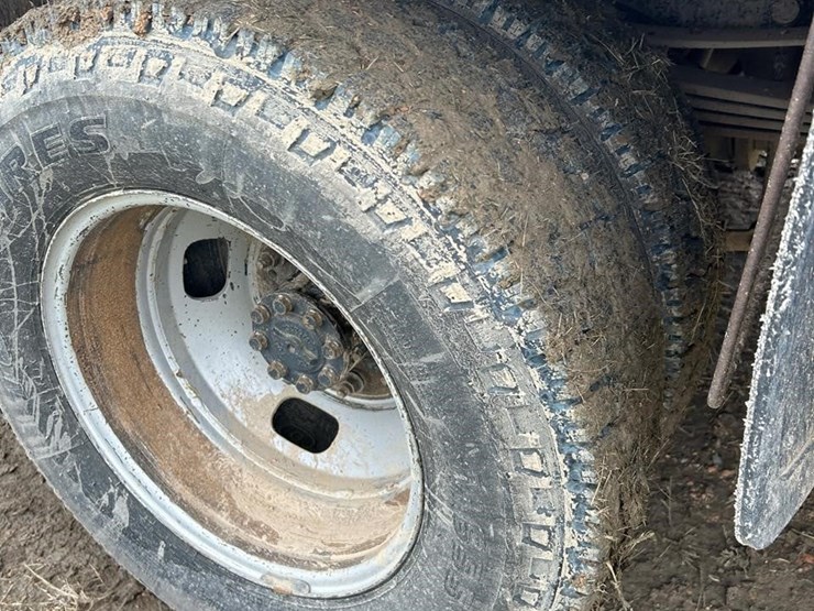 2019-ford-f350-xl-image-25