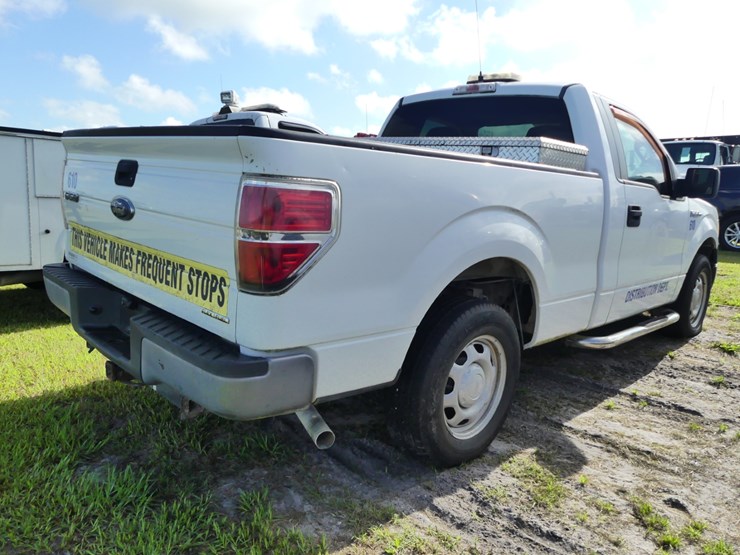 2013-ford-f150-xl-image-3