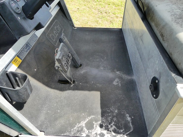 club-car-turf-2-image-11