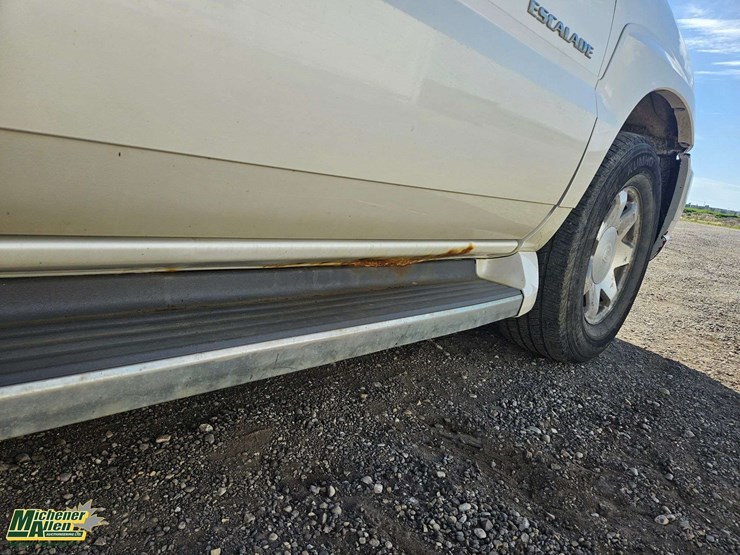 cadillac-escalade-image-31